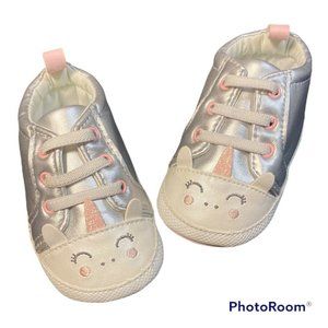 Baby Girl Carter's Unicorn Low Top Size 3-6 Months     S-0001